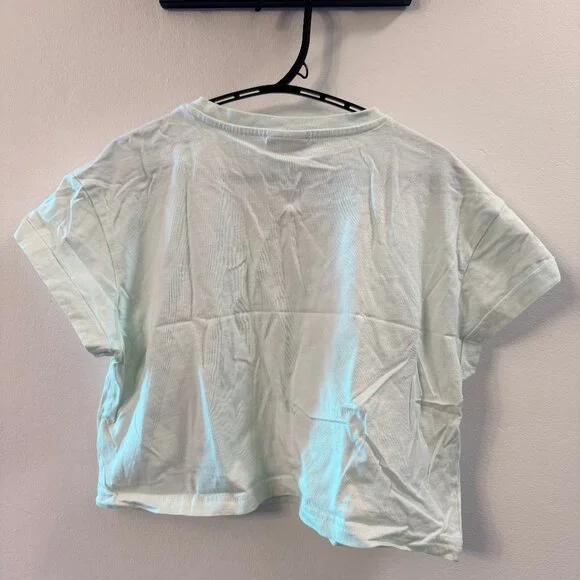 Bundle of Women's GymShark crop top TShirts - Picture 8 of 8